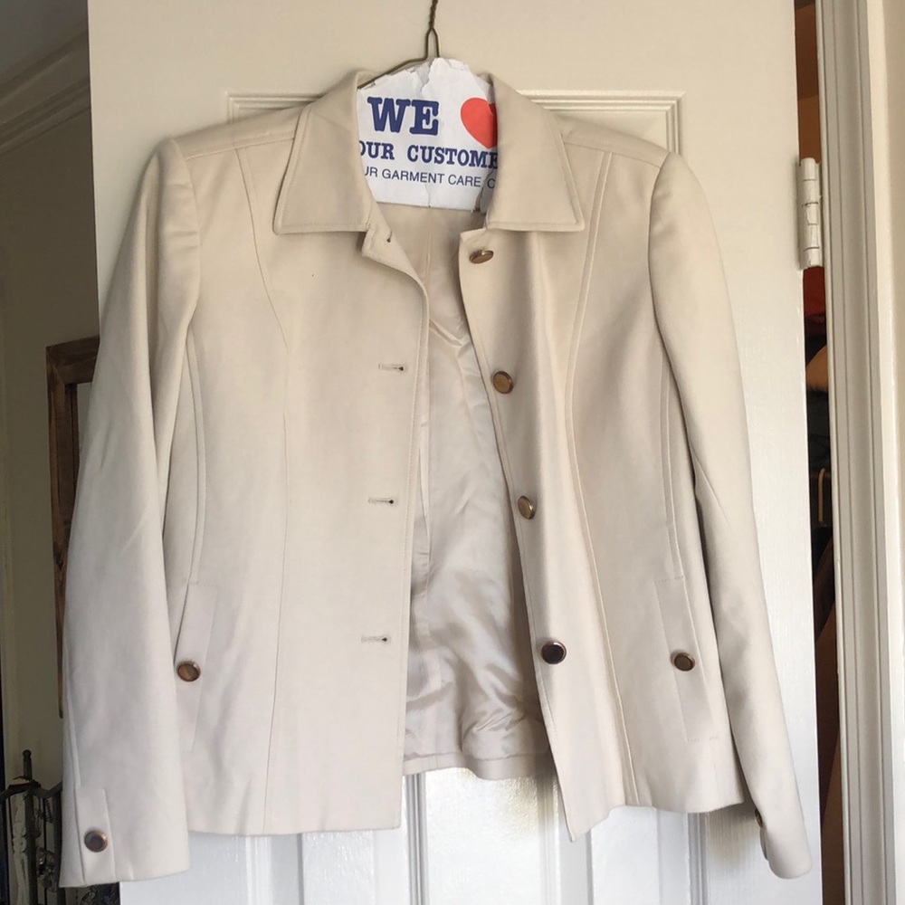 Like New Beige Blazer w/ Bronze Buttons